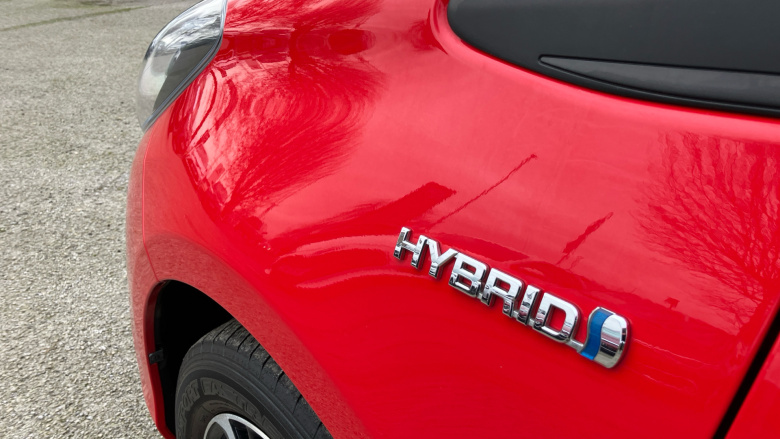 Toyota Yaris 1.5 Hybrid Icon Tech 5dr CVT Hybrid Hatchback